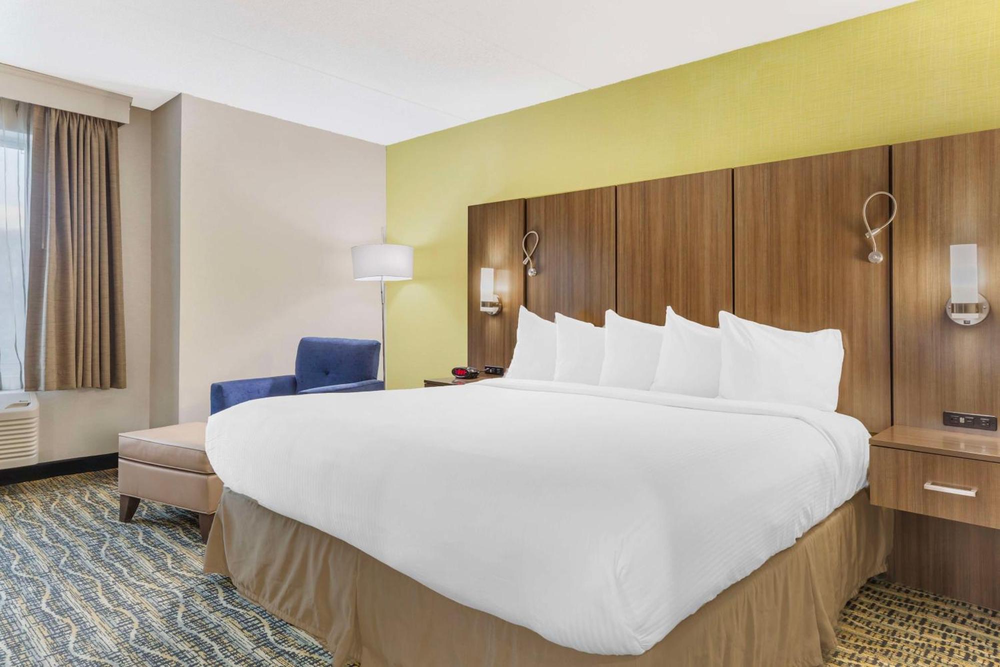 Best Western Plus New Englander Woburn Exterior foto