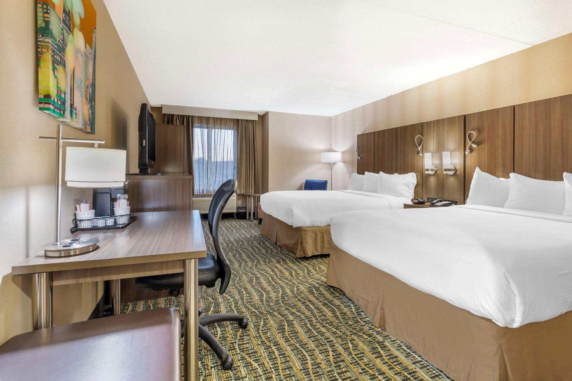 Best Western Plus New Englander Woburn Exterior foto