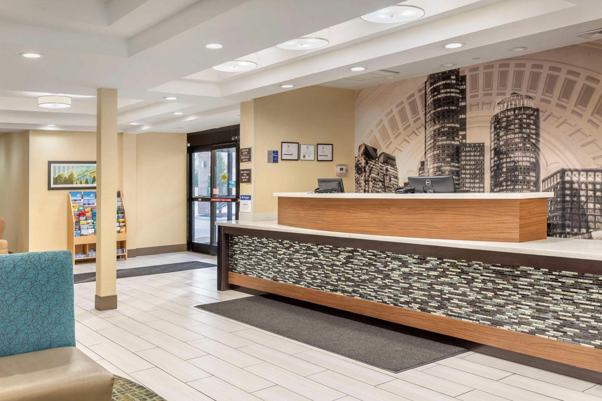 Best Western Plus New Englander Woburn Exterior foto